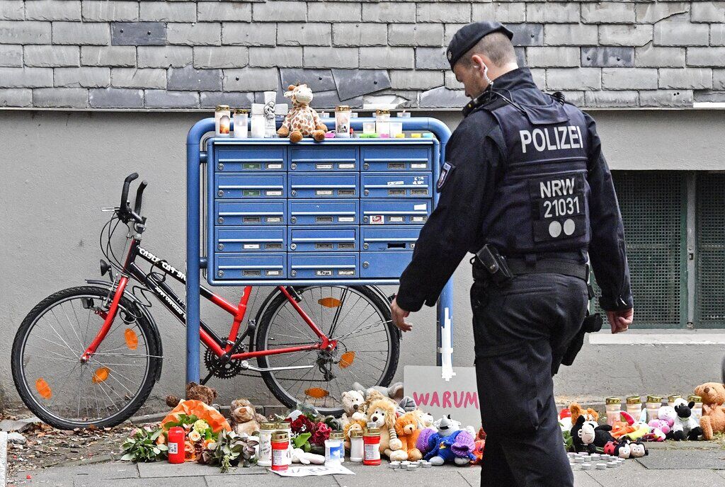APTOPIX Germany Dead Children